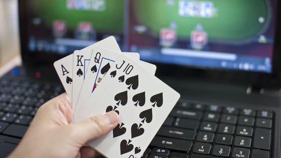 Legalny poker przez internet